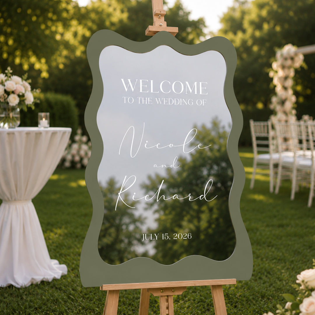Wavy Frame Wedding Welcome Sign — Curvy Arch Acrylic