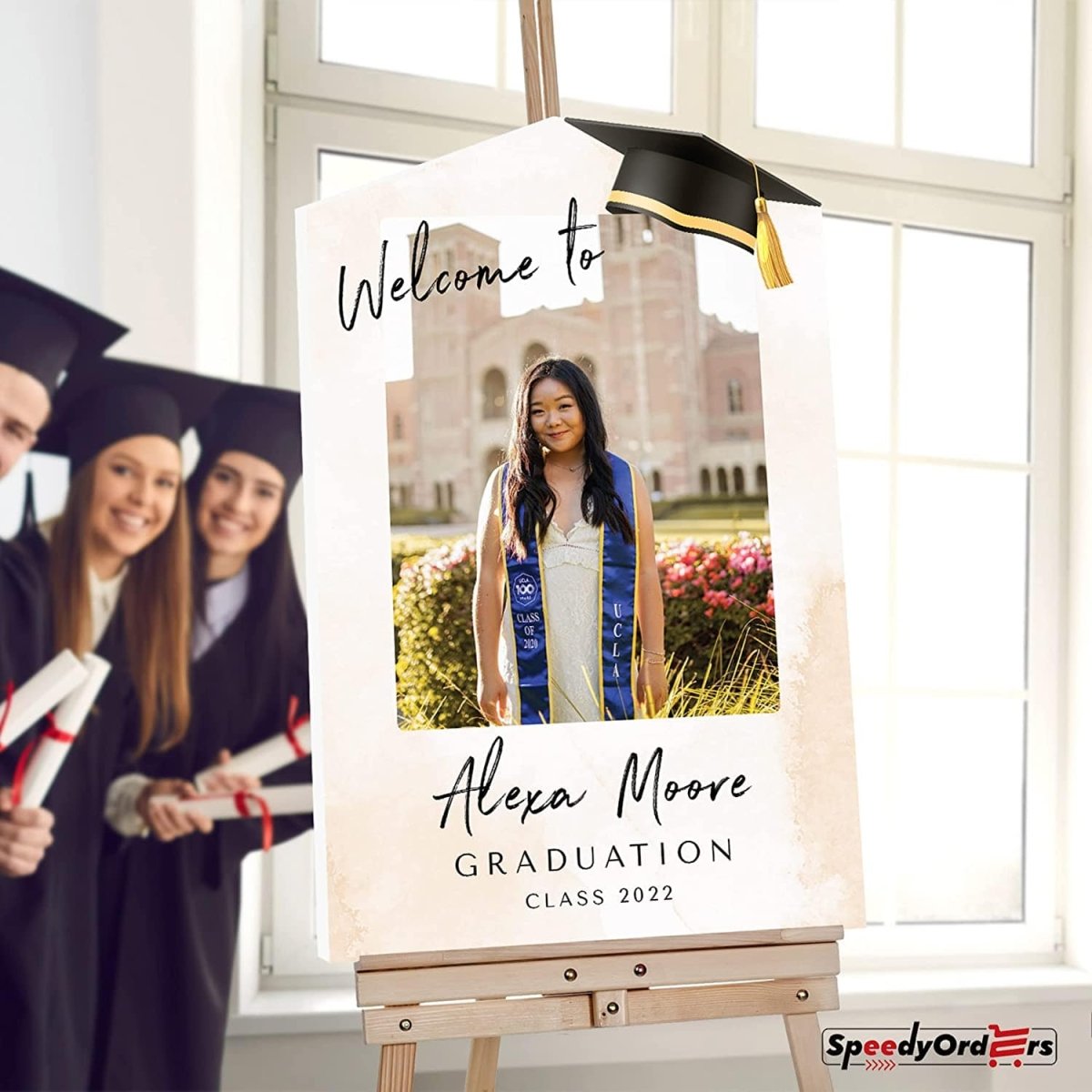 100 Graduation Cap And Sign